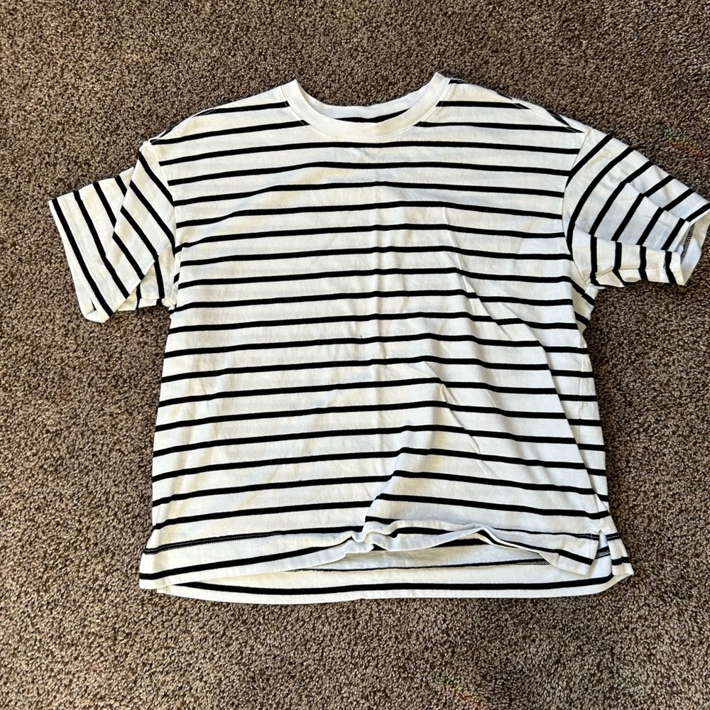 Oversized Crop Black and White Tee